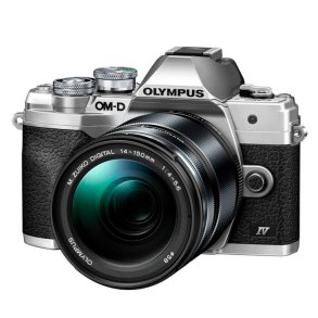 Olympus E-M10 MK II m/14-150mm