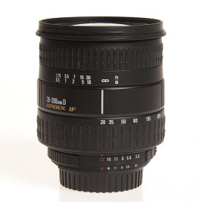 BRUGT Sigma 28-200 f/3,5-5,6 DL til Nikon