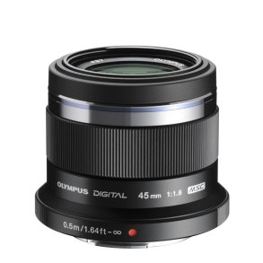 Olympus M.Zuiko 45mm f/1.8 sort *Cashback 750