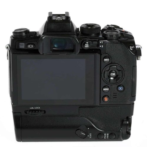 BRUGT Olympus E-M1 kamerahus m/HLD-7 greb