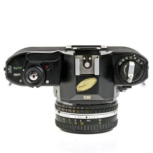 BRUGT Nikon EM m/50mm f/1.8