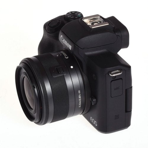 BRUGT Canon EOS M50 m/15-45mm