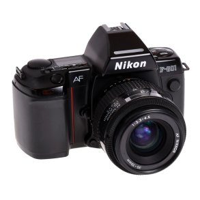 BRUGT Nikon F-801 m/AF 35-70mm