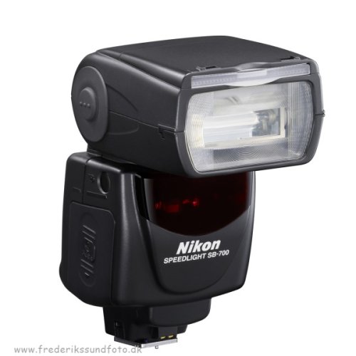 Nikon SB-700 Speedlight flash