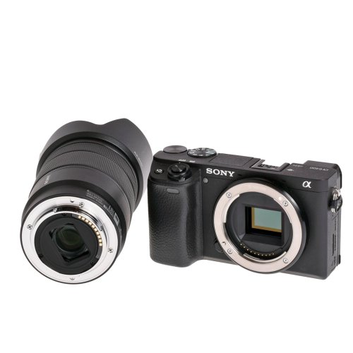 BRUGT Sony A6400 m/18-135mm
