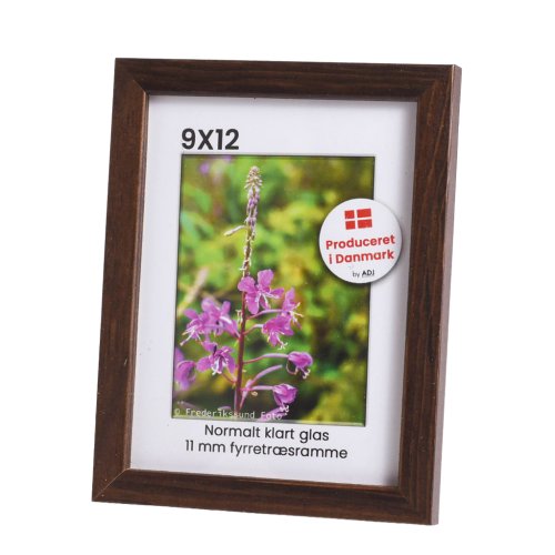 Brun fyrretr�sramme 9x12 med klart glas