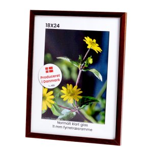 Brun fyrretr�sramme 18x24 med klart glas